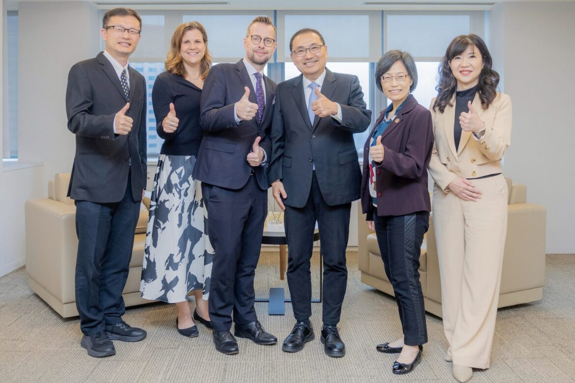 從校園到產業！侯友宜會見捷克代表史坦格     期待跨國藝文交流開花結果