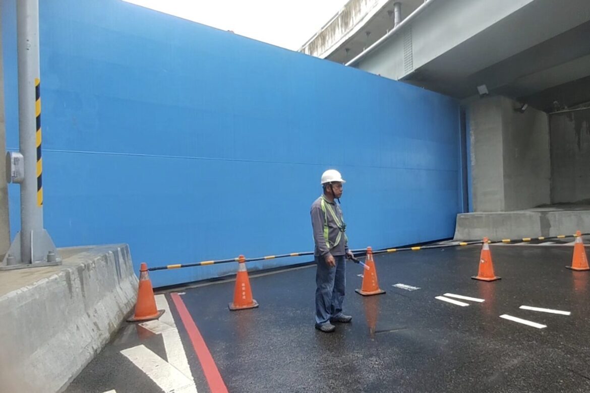 防患於未然！三鶯大橋環河路匝道陸閘 3/25 啟閉操練     確保防汛應變零時差