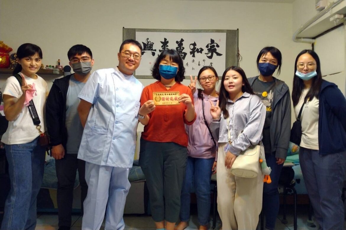 弘光科大護理系校友投身長照領域　成立社區長照機構發揮專業長才