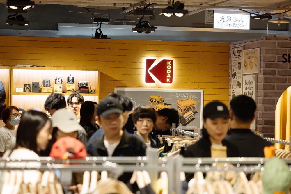 從底片走上街頭   KODAK APPAREL 台北首店進駐信義新地A11    KOL搶先探店捕捉專屬Kodak Style
