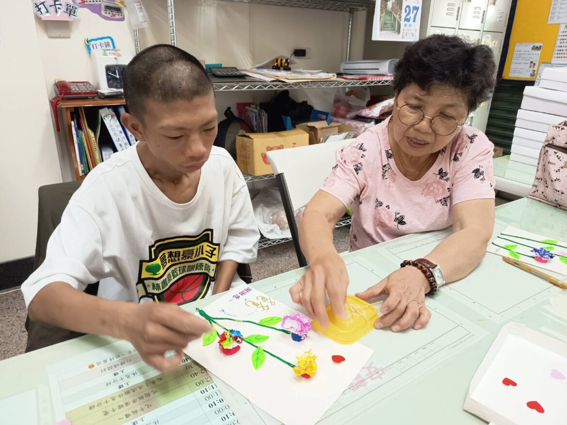 安南區小月亮工坊啟航迎母親節　台南蕙心三據點攜手傳遞溫暖