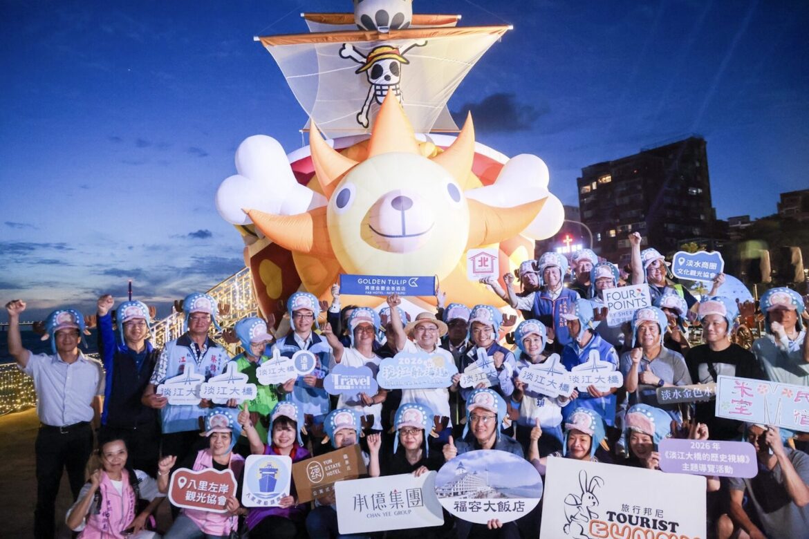 航向新世界！侯友宜點亮12公尺高「千陽號」     淡江航海趣     震撼啟航