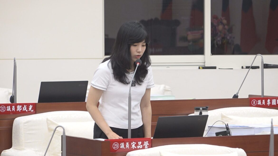 宋品瑩肯定生生喝鮮奶  為國中生爭取補助