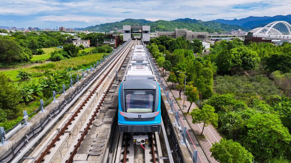 通勤雙北市中心縮短20分鐘！ 三鶯線6/30正式通車 免費搭乘2個月