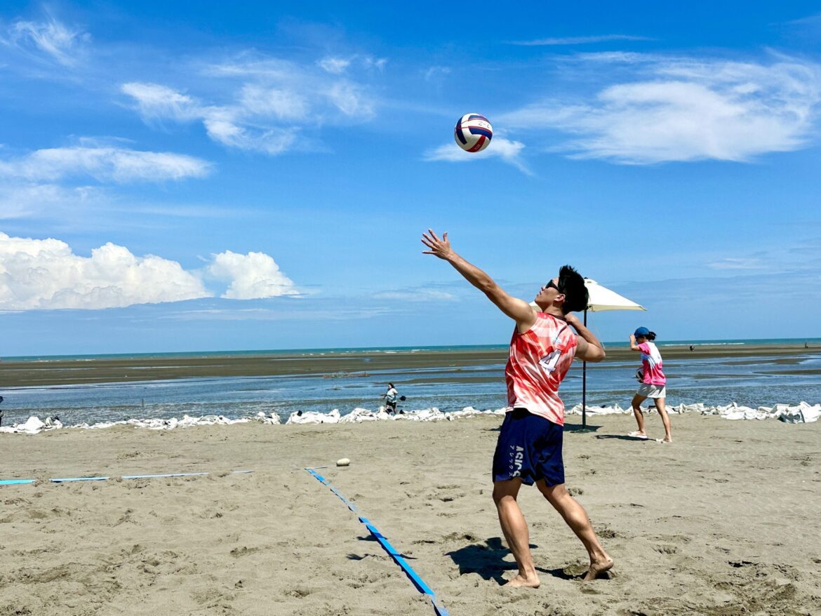 翻滾沙灘、品嚐美食！大安濱海沙排賽吸睛  帶動台中海線盛夏觀光潮